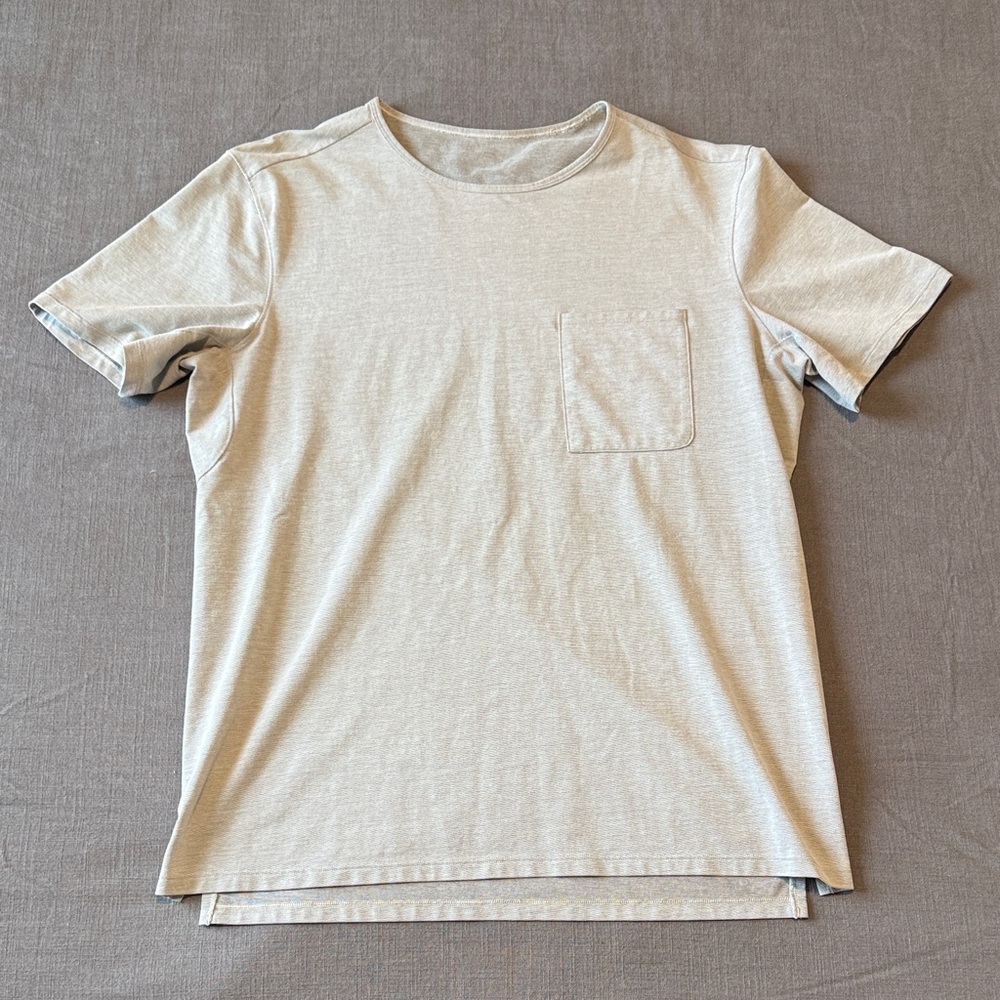 lululemon athletica Light Gray Short Sleeve Tee